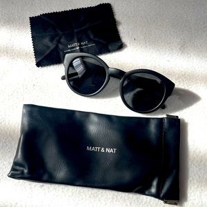 ☀️Matt and NatSunglasses black